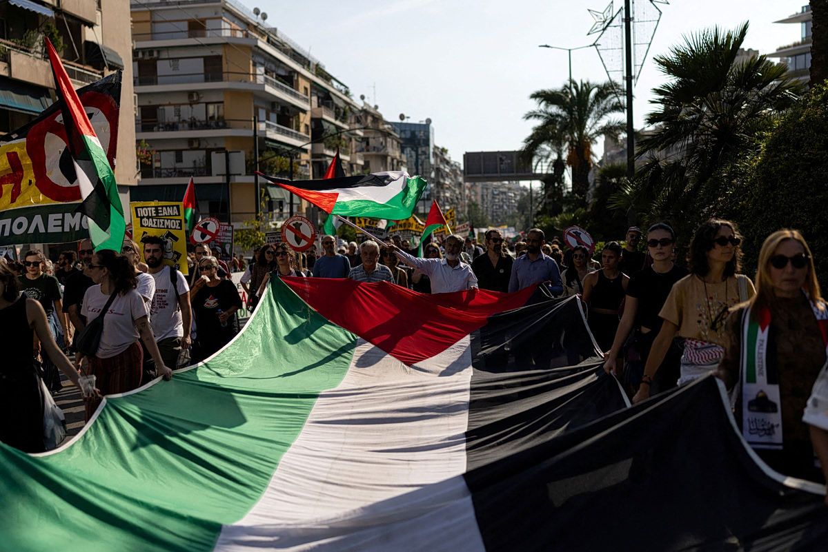 Διαδηλώσεις για τη Γάζα από την Αθήνα μέχρι το Λονδίνο, το Βερολίνο και άλλες πόλεις σε όλο τον κόσμο