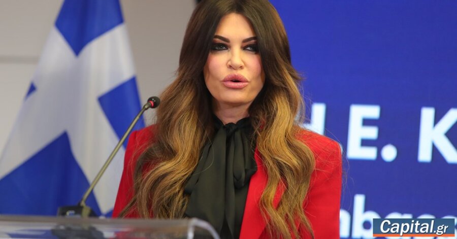 Την παραίτηση της Κίμπερλι Γκίλφοϊλ ζήτησε ο Λευκός Οίκος
