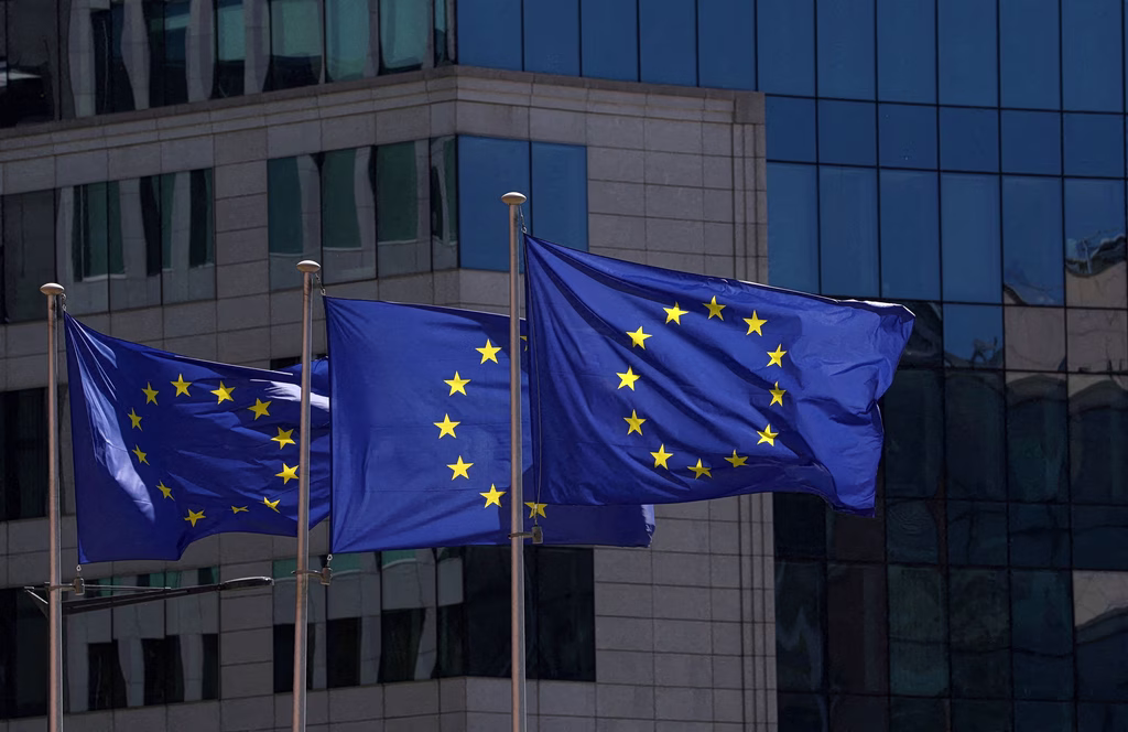 Διχασμένη η ΕΕ για το ευρωπαϊκό μπάτζετ 2028-2034 – Η ελληνική παρέμβαση μέσω Χατζηβασιλείου