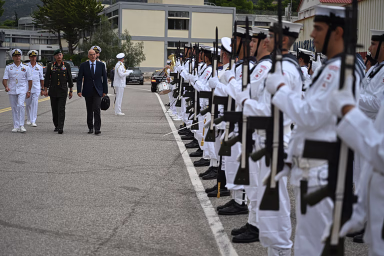 Δένδιας: Ουδένα απειλούμε. Υπερασπιζόμαστε μόνο τα συνταγματικά και νόμιμα δικαιώματα της πατρίδας μας