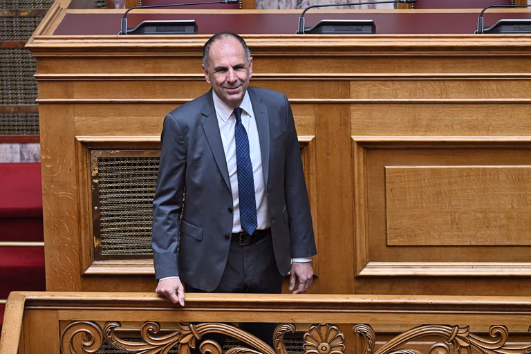 Γεραπετρίτης στη Βουλή: «Η Ελλάδα στηρίζει απαρέγκλιτα την αμεροληψία του Διεθνούς Ποινικού Δικαστηρίου»