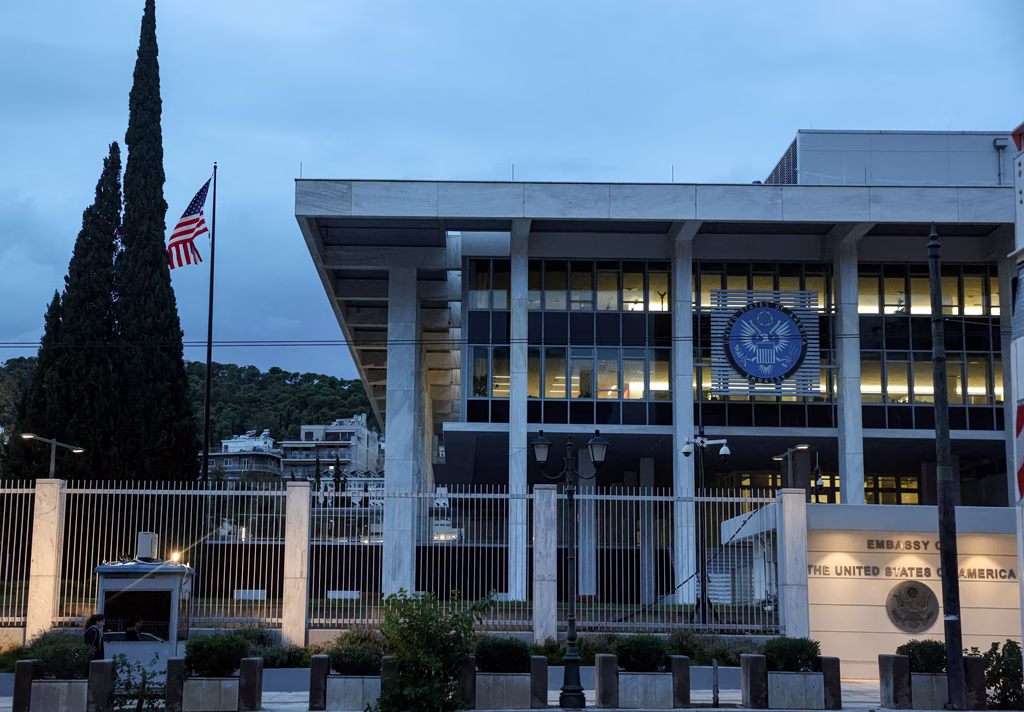 Κίμπερλι Γκίλφοϊλ: Το «βαθύ λαρύγγι» – Οι δημοσιογράφοι της WSJ ήταν στην Αθήνα το καλοκαίρι