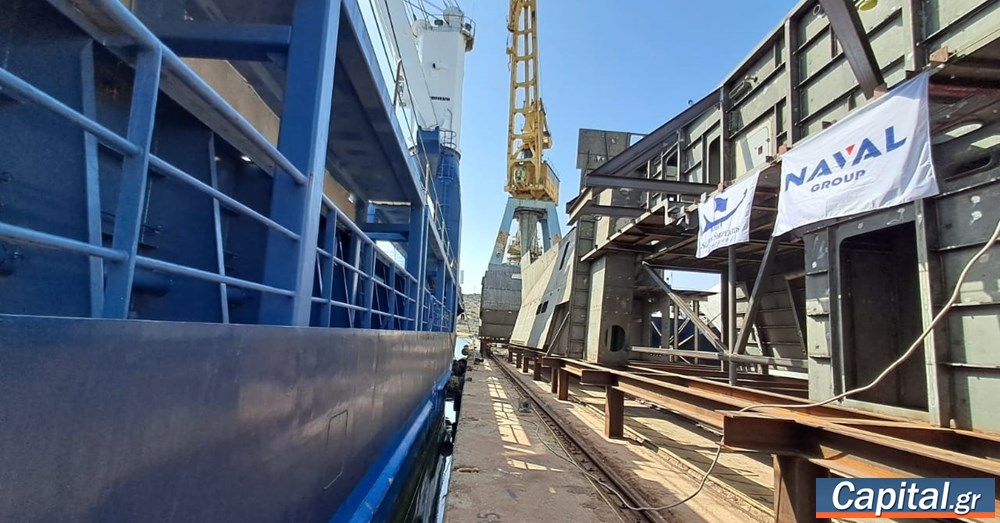 Επίσκεψη υψηλόβαθμης ινδικής αντιπροσωπείας με φόντο...