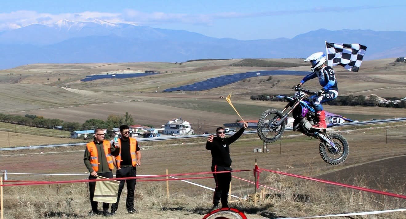 moto-cross