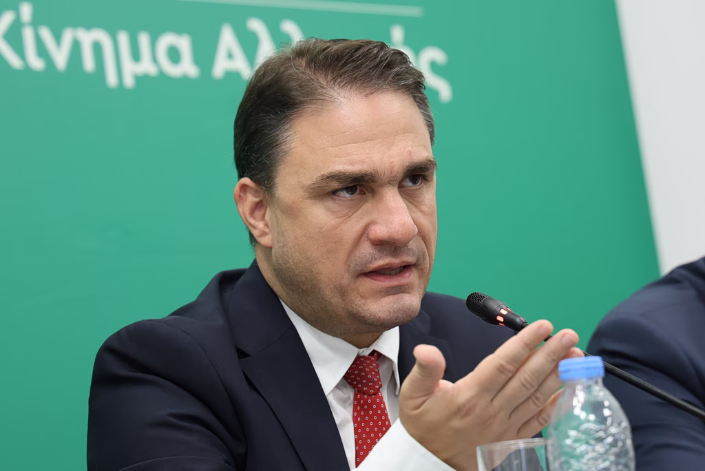 Τσουκαλάς κατά Μαρινάκη για τουρκολιβυκό μνημόνιο: Μόνο που δεν μας κάλεσε να χειροκροτήσουμε την επικύρωσή του