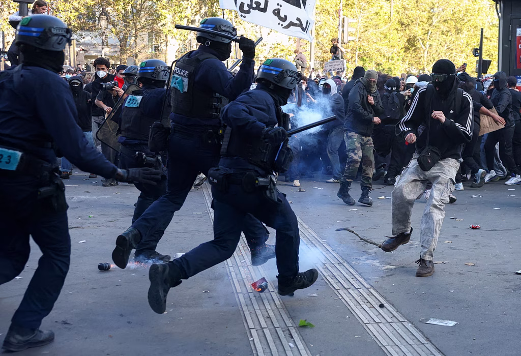 Γαλλία: «Όχι» στις διαδηλώσεις που δεν οργανώνουν συνδικάτα – Σε ετοιμότητα αστυνομία και στρατός