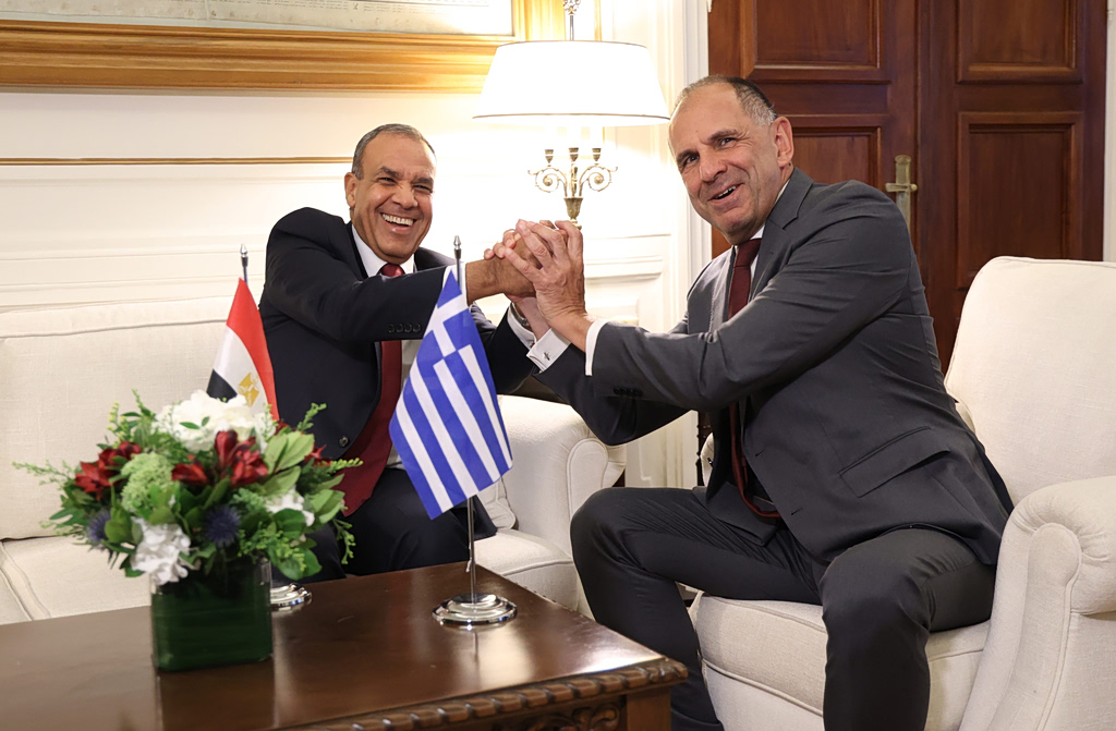 Ελλάδα και Αίγυπτος ξεκινούν συζητήσεις για επέκταση οριοθέτησης ΑΟΖ