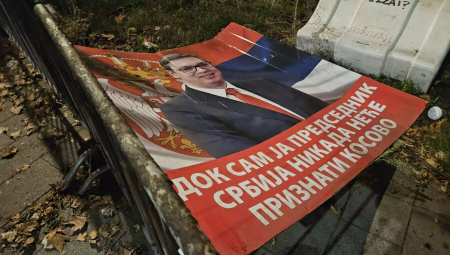 Η Λιστα των... Φοιτητων γραφει τη δικη της ιστορια - Η χώρα γιορτάζει την ήττα του Βούτσιτς
