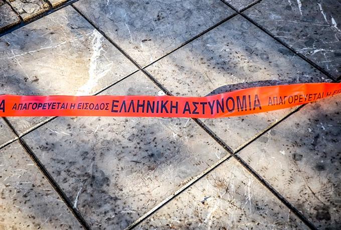 Έληξε ο συναγερμός στην Κερατέα μετά τον έλεγχο σε βαλίτσα