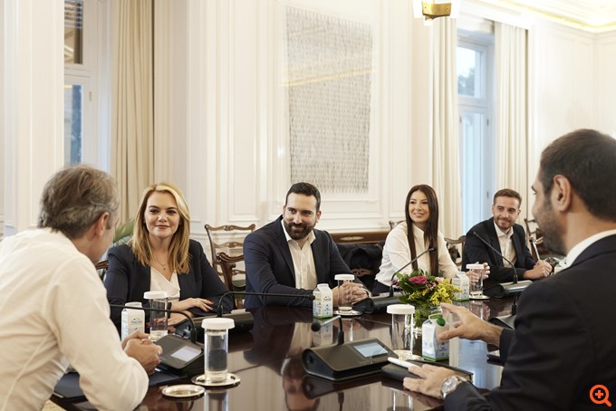 Οι τέσσερις νέοι αναπληρωτές εκπρόσωποι Τύπου της ΝΔ