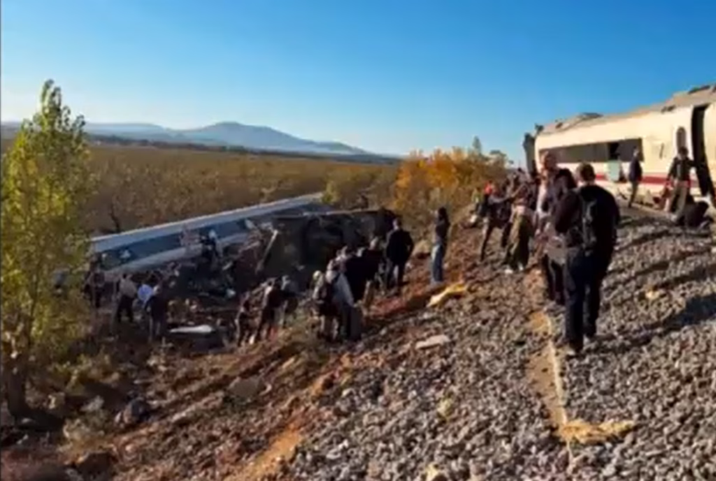 Ισπανία: Συγκρούστηκαν τρένα υψηλής ταχύτητας στη γραμμή Μαδρίτη – Ανδαλουσία – Αναφορές για νεκρούς