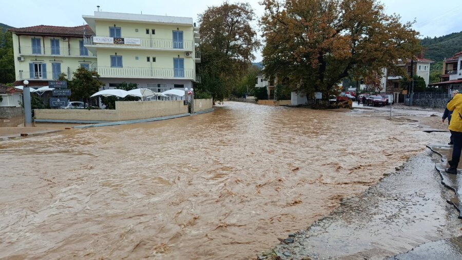 platanias