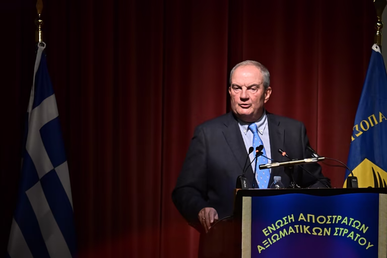 Μετασεισμικές δονήσεις στη ΝΔ ύστερα από την κριτική Καραμανλή