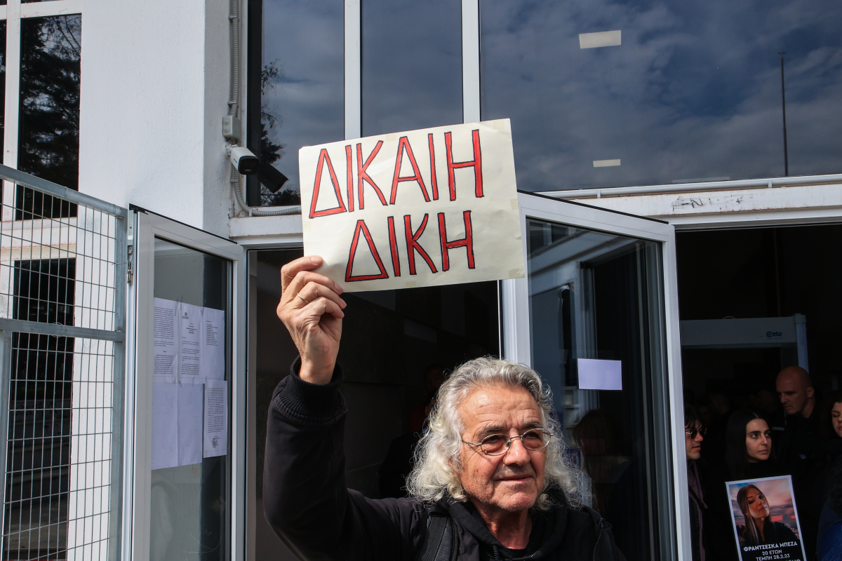 Υπόθεση Βασίλη Μάγγου: Η εισαγγελέας πρότεινε ενοχή όλων των κατηγορούμενων για κακουργηματικά βασανιστήρια