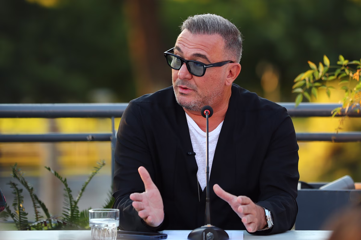 Στη ΓΑΔΑ ο Αντώνης Ρέμος: Κατέθεσε μήνυση για συκοφαντική δυσφήμιση